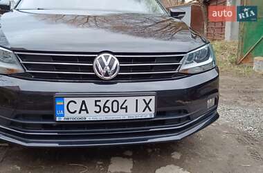 Седан Volkswagen Jetta 2016 в Шполі