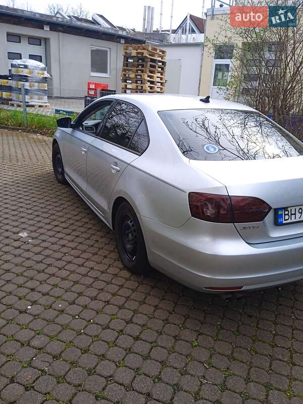 Седан Volkswagen Jetta 2014 в Одесі