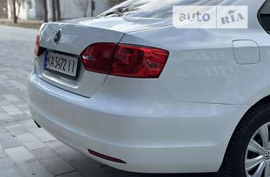 Седан Volkswagen Jetta 2011 в Охтирці