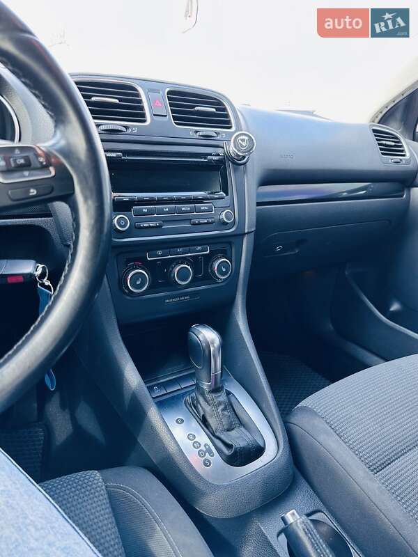 Універсал Volkswagen Jetta 2012 в Одесі