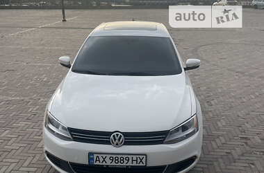 Седан Volkswagen Jetta 2012 в Харькове