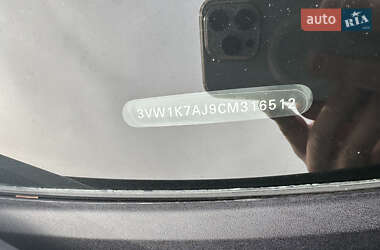 Седан Volkswagen Jetta 2011 в 