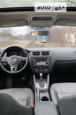 Седан Volkswagen Jetta 2011 в Харкові