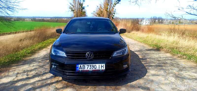 Седан Volkswagen Jetta 2015 в Вінниці