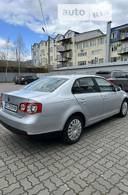 Седан Volkswagen Jetta 2006 в Луцке