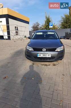 Седан Volkswagen Jetta 2012 в Новомосковске