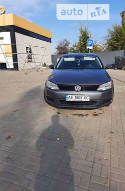 Седан Volkswagen Jetta 2012 в Новомосковске