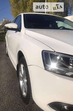 Седан Volkswagen Jetta 2013 в Макарові