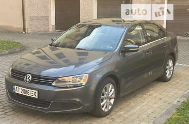 Седан Volkswagen Jetta 2012 в Івано-Франківську