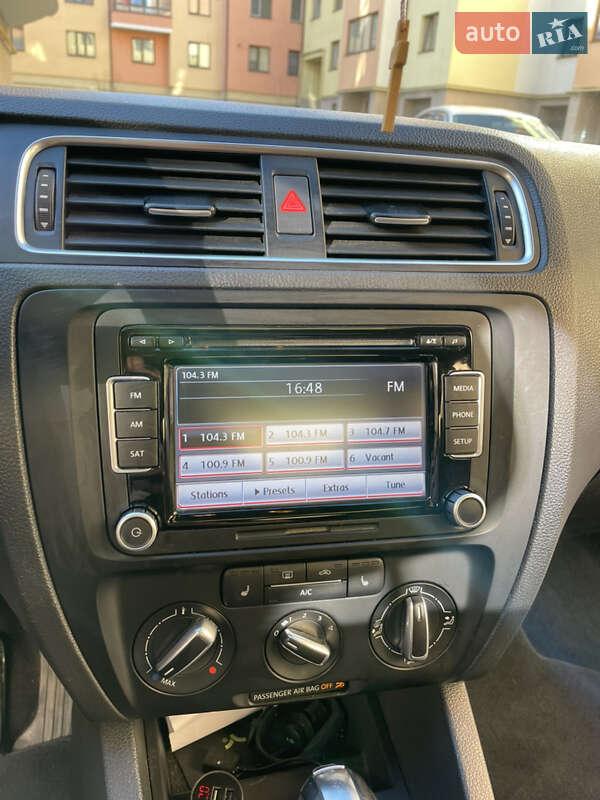 Седан Volkswagen Jetta 2012 в Ивано-Франковске