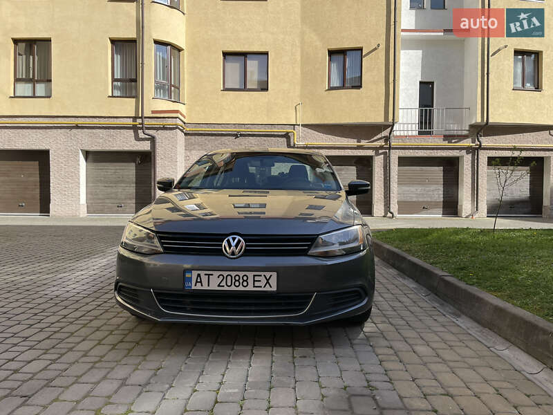 Седан Volkswagen Jetta 2012 в Ивано-Франковске