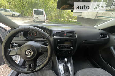 Седан Volkswagen Jetta 2013 в Киеве