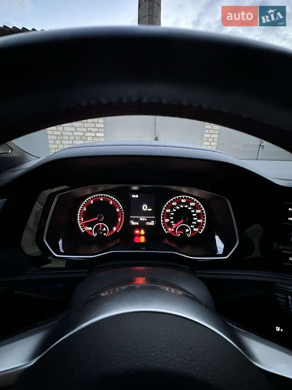 Седан Volkswagen Jetta 2019 в Гадяче