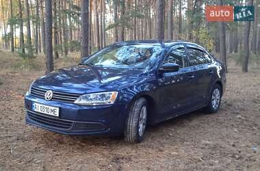 Седан Volkswagen Jetta 2013 в Богуславе