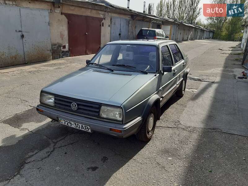 Седан Volkswagen Jetta 1988 в Днепре