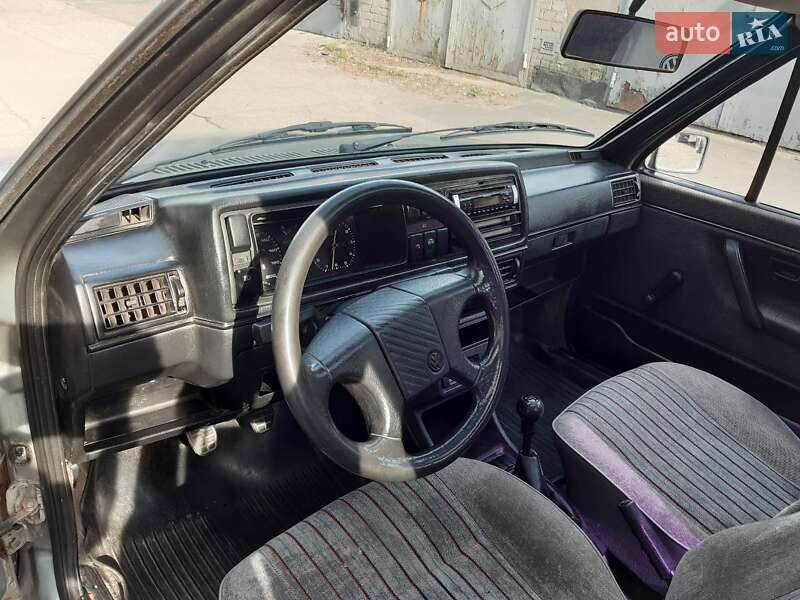 Седан Volkswagen Jetta 1988 в Днепре