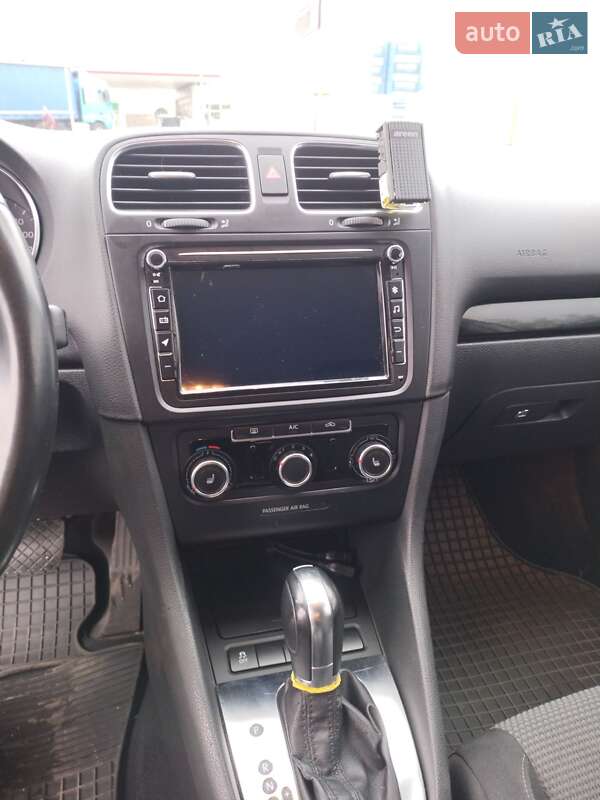 Универсал Volkswagen Jetta 2012 в Сумах