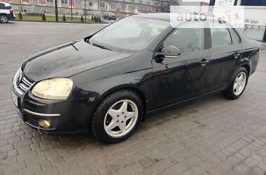 Седан Volkswagen Jetta 2007 в Львові