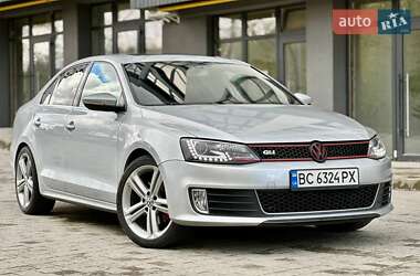 Седан Volkswagen Jetta 2015 в Новояворовске