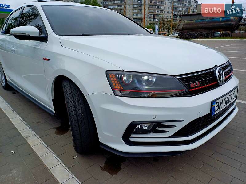 Седан Volkswagen Jetta 2016 в Тернополе