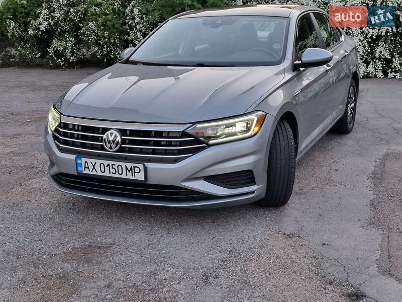 Седан Volkswagen Jetta 2019 в Києві