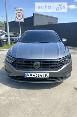 Седан Volkswagen Jetta 2019 в Киеве