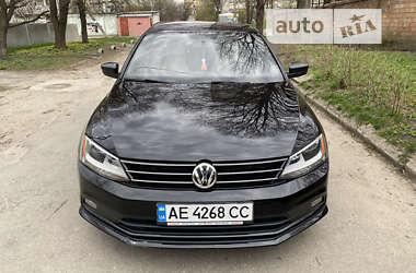 Седан Volkswagen Jetta 2015 в Днепре