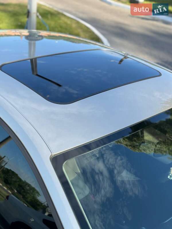 Седан Volkswagen Jetta 2012 в Харкові