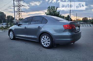 Volkswagen Jetta 2011