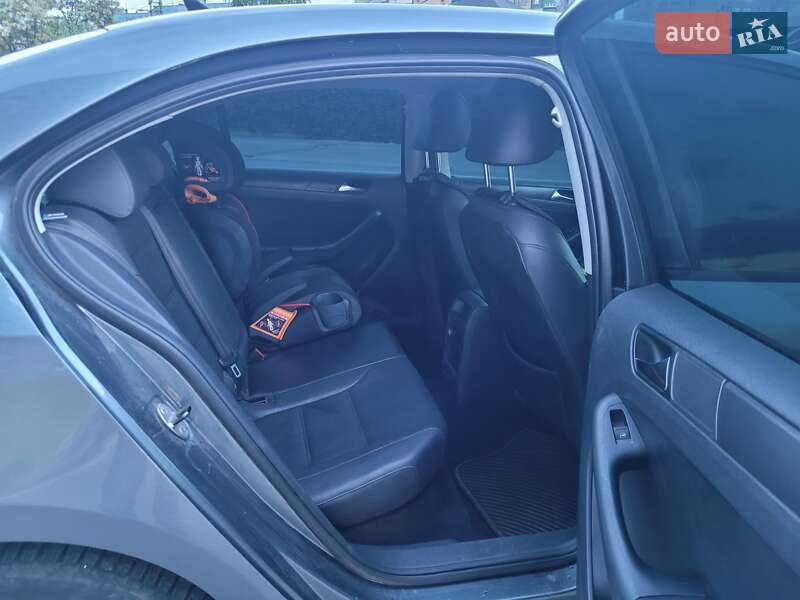 Седан Volkswagen Jetta 2011 в Днепре фото 7 Седан Volkswagen Jetta 2011 в Днепре