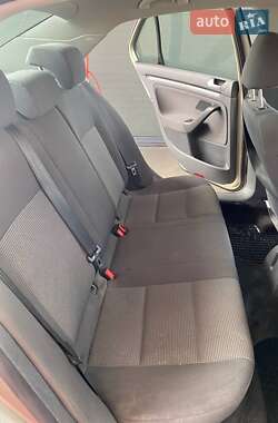 Седан Volkswagen Jetta 2009 в 