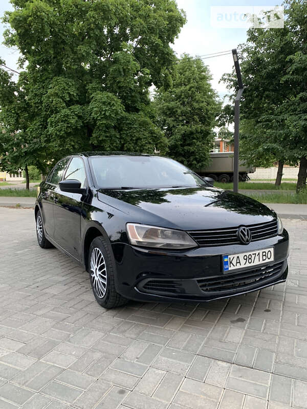 Седан Volkswagen Jetta 2012 в Черкассах