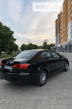 Седан Volkswagen Jetta 2012 в Черкассах