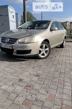 Седан Volkswagen Jetta 2006 в Хмельницком