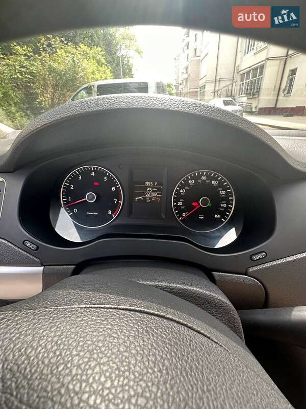 Седан Volkswagen Jetta 2013 в Львове