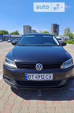 Седан Volkswagen Jetta 2014 в Одесі