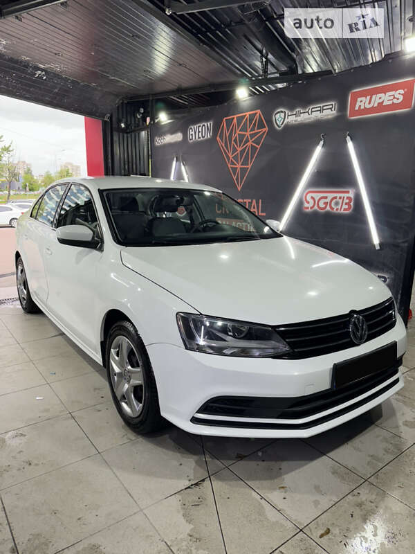 Седан Volkswagen Jetta 2017 в Киеве