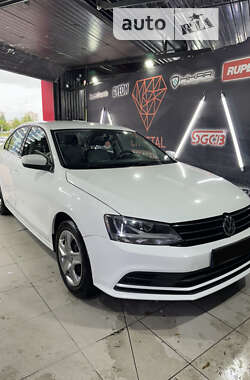 Седан Volkswagen Jetta 2017 в Киеве