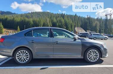 Седан Volkswagen Jetta 2014 в Ивано-Франковске