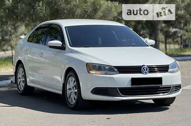 Volkswagen Jetta 2014