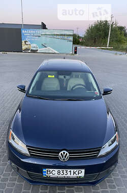 Седан Volkswagen Jetta 2012 в Львове