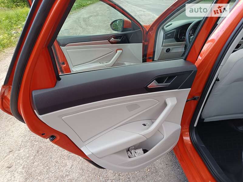 Седан Volkswagen Jetta 2019 в Фастове