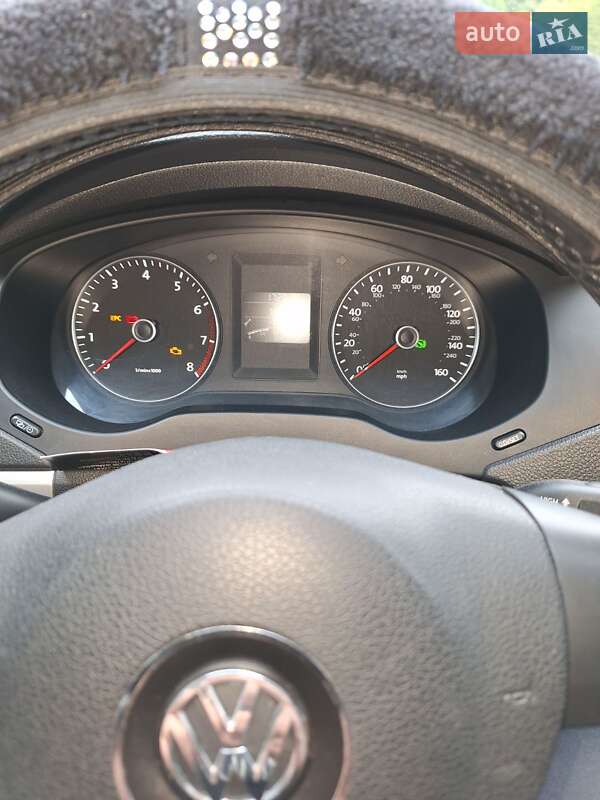 Седан Volkswagen Jetta 2012 в Кропивницькому