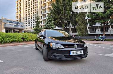 Седан Volkswagen Jetta 2014 в Виннице