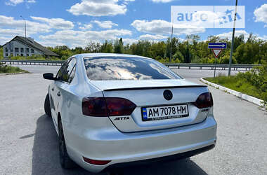 Седан Volkswagen Jetta 2013 в Звягеле