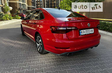 Седан Volkswagen Jetta 2019 в Киеве