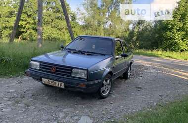 Купе Volkswagen Jetta 1984 в Тячеве