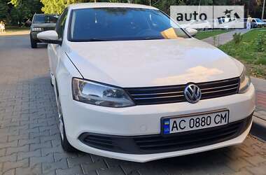 Седан Volkswagen Jetta 2012 в Луцьку