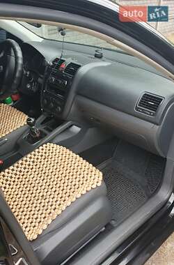 Седан Volkswagen Jetta 2006 в 