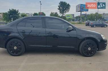 Седан Volkswagen Jetta 2006 в 